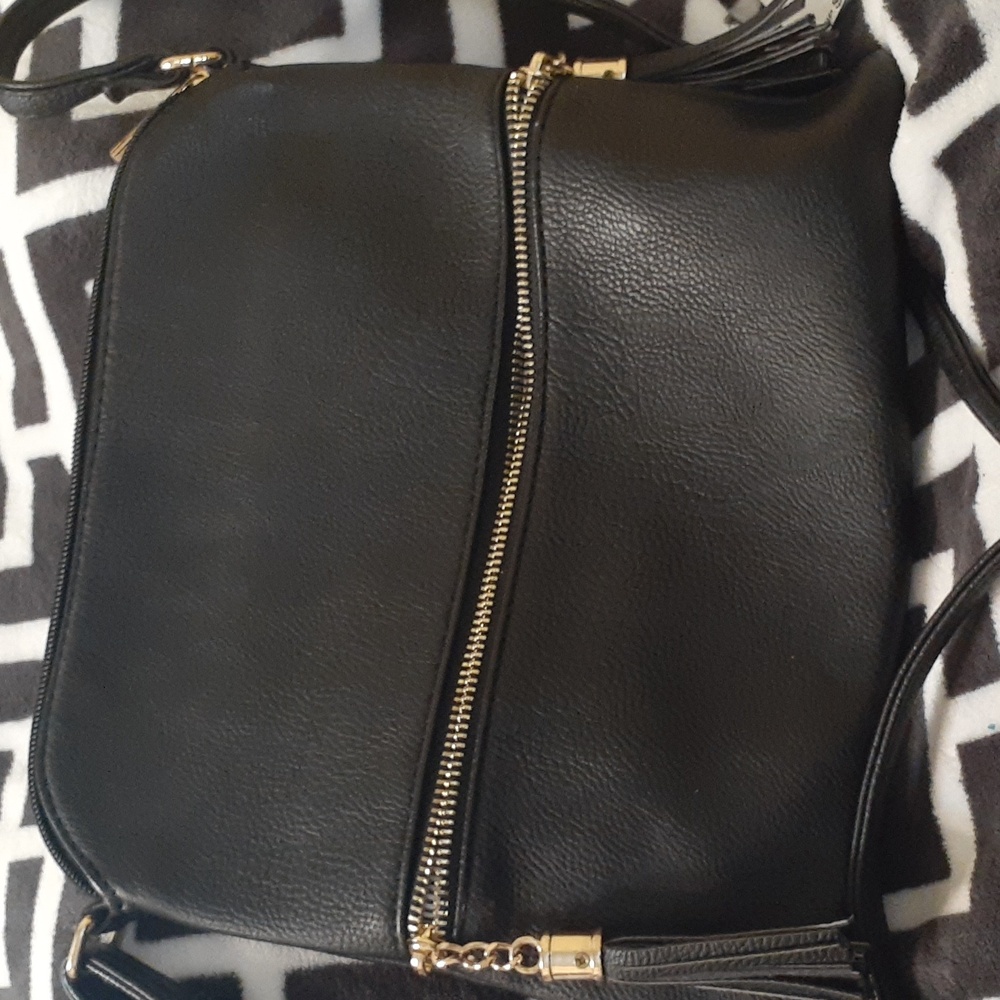 Black crossbody